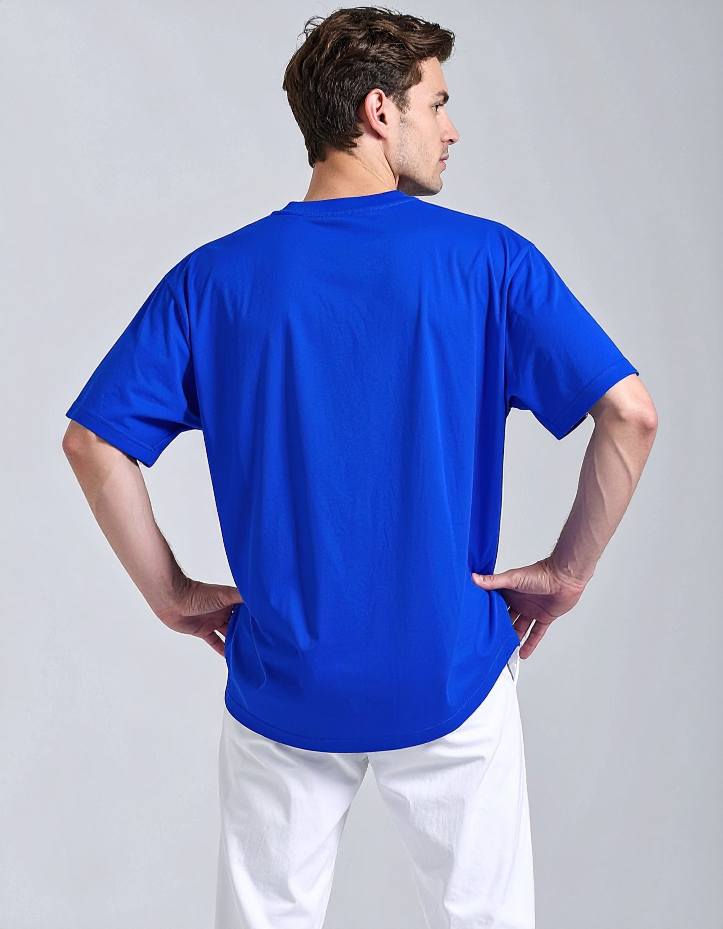 Royal Blue – Loud in Silence. Royal by Choice.