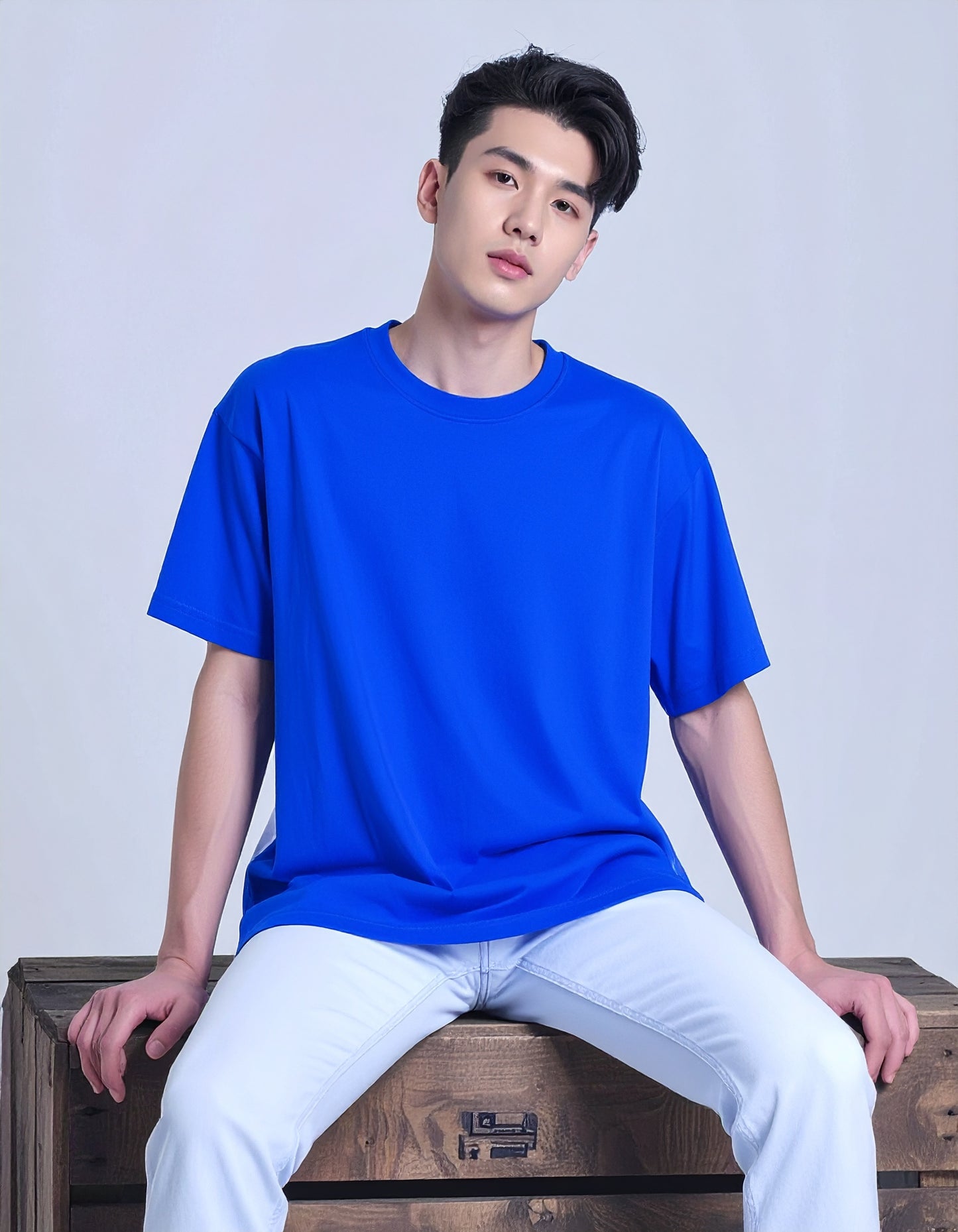 Royal Blue – Loud in Silence. Royal by Choice.